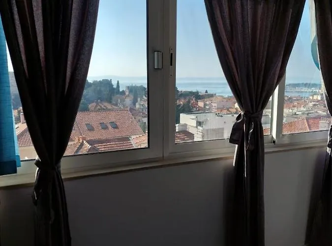 Bella Vista Split