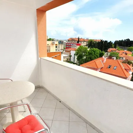 Bella Vista Apartment