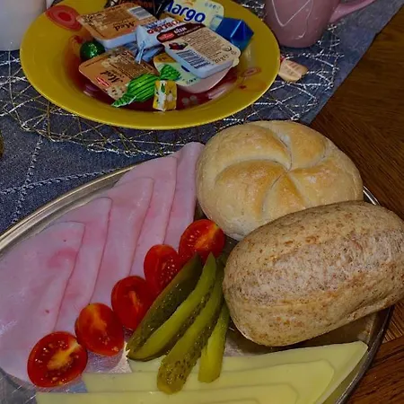 Bella Vista Apartment *